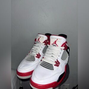 Jordan 4 Fire Red